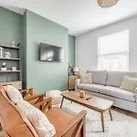 The Little Domus - Modern With Hot Tub بيت للعطل يورك