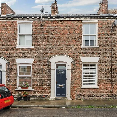 Σπίτι διακοπών The Little Domus - Modern With Hot Tub Γιορκ