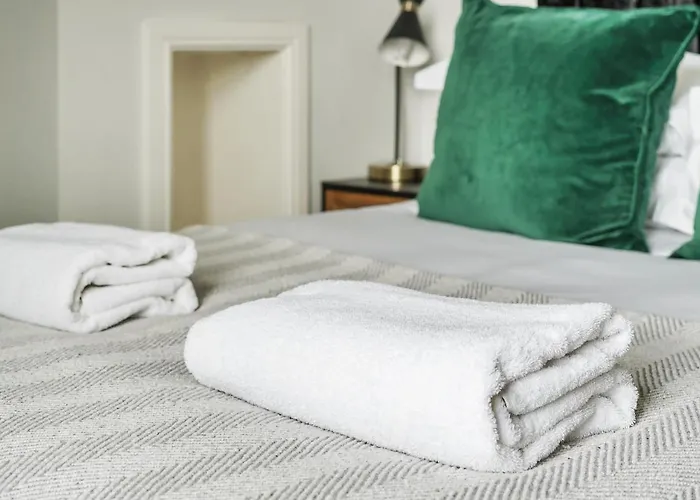 The Little Domus - Modern With Hot Tub Σπίτι διακοπών *